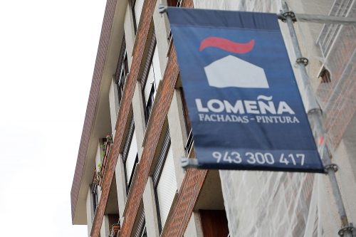 Reparaciones en cubierta y fachada de un bloque de viviendas en Irun