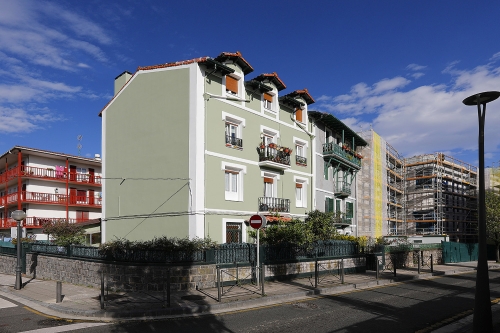 Rehabilitación de fachada en la calle Aduana de Irun