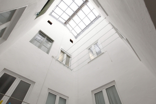 Pintura de patio interior en Irún