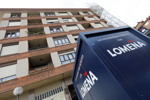 Reparaciones en cubierta y fachada de un bloque de viviendas en Irun