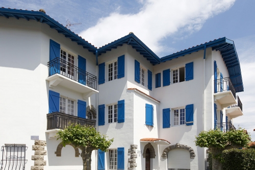 Réparation de dégâts à cause de problèmes d’humidités sur façade à Hendaye