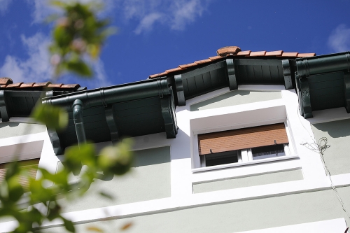 Rehabilitación de fachada en la calle Aduana de Irun