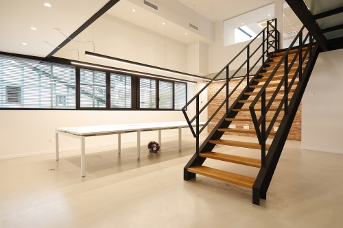 Pintura interior de la nuevas oficinas de auditores y asesores Gayca en Irun 