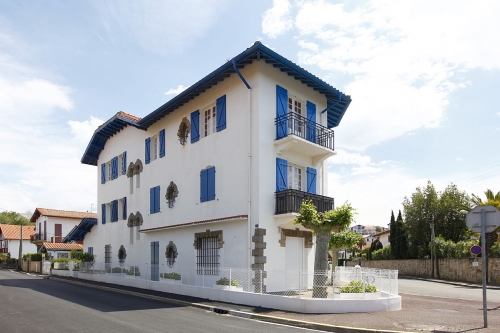 Réparation de dégâts à cause de problèmes d’humidités sur façade à Hendaye